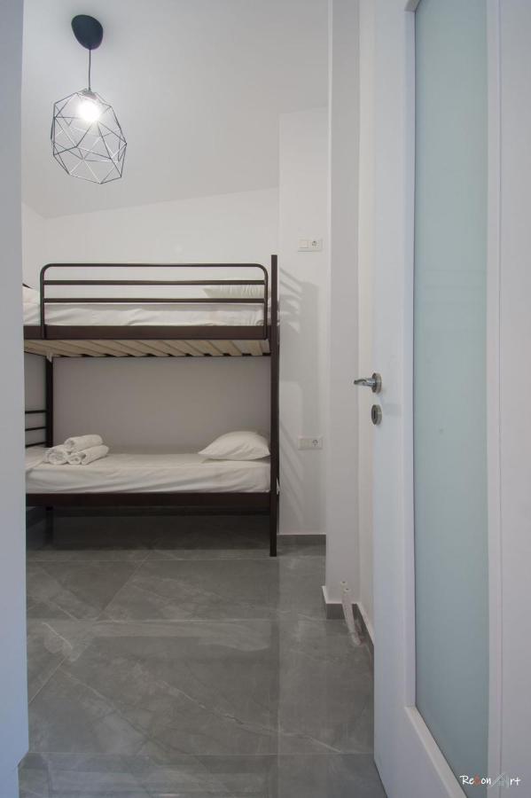 Oresti'S Villa Near Airport & Beach Artemida  Zewnętrze zdjęcie